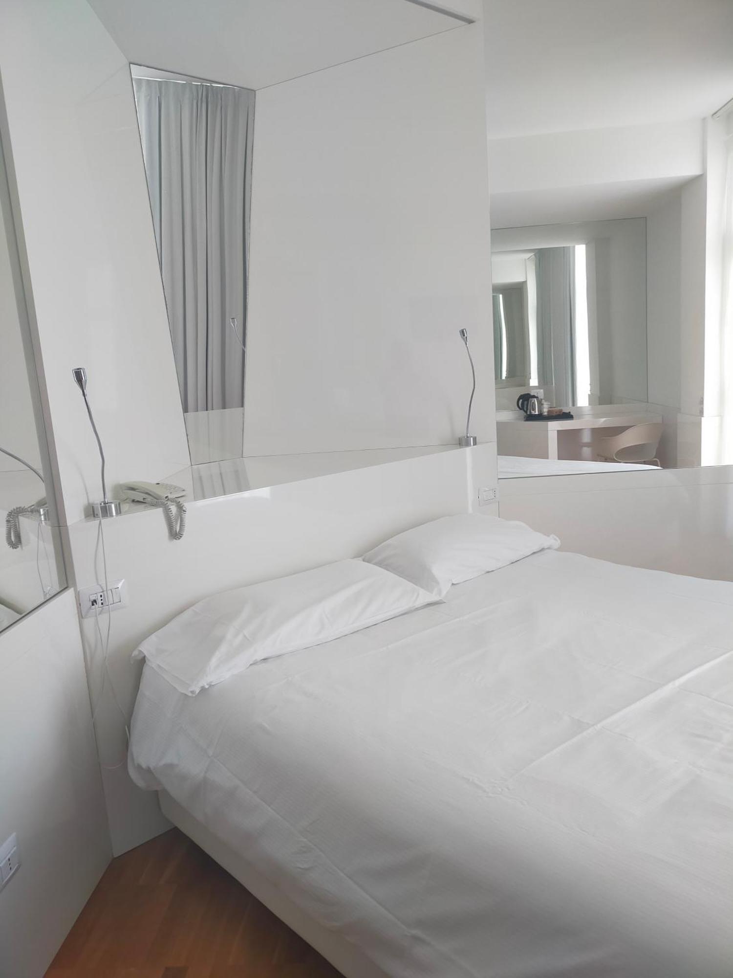 Hotel Excelsior Васто Экстерьер фото