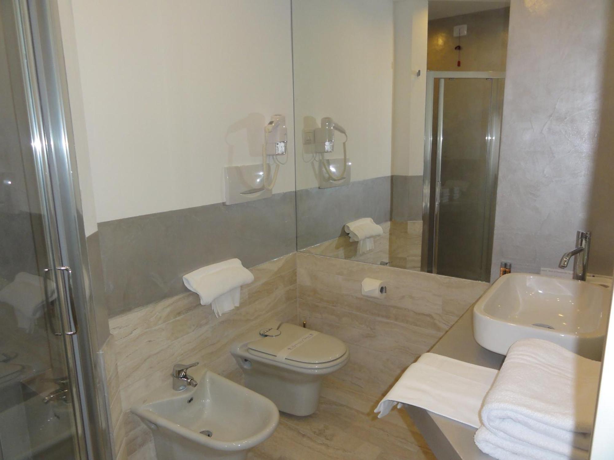 Hotel Excelsior Васто Экстерьер фото