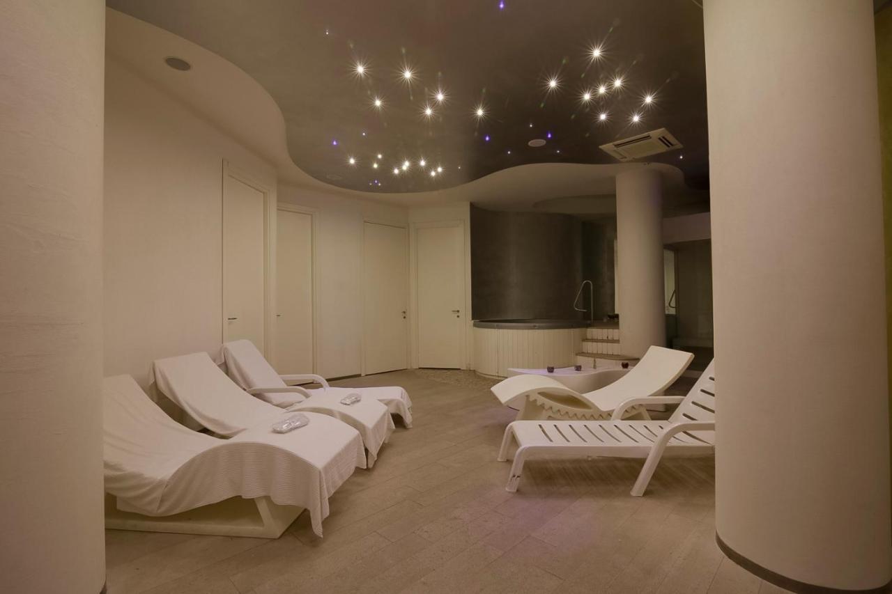 Hotel Excelsior Васто Экстерьер фото